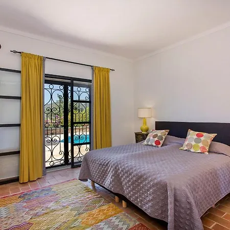 Villa Vistas *